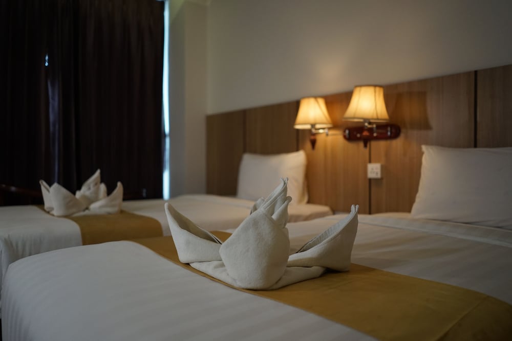 Deluxe Room, 2 Twin Beds photo 2