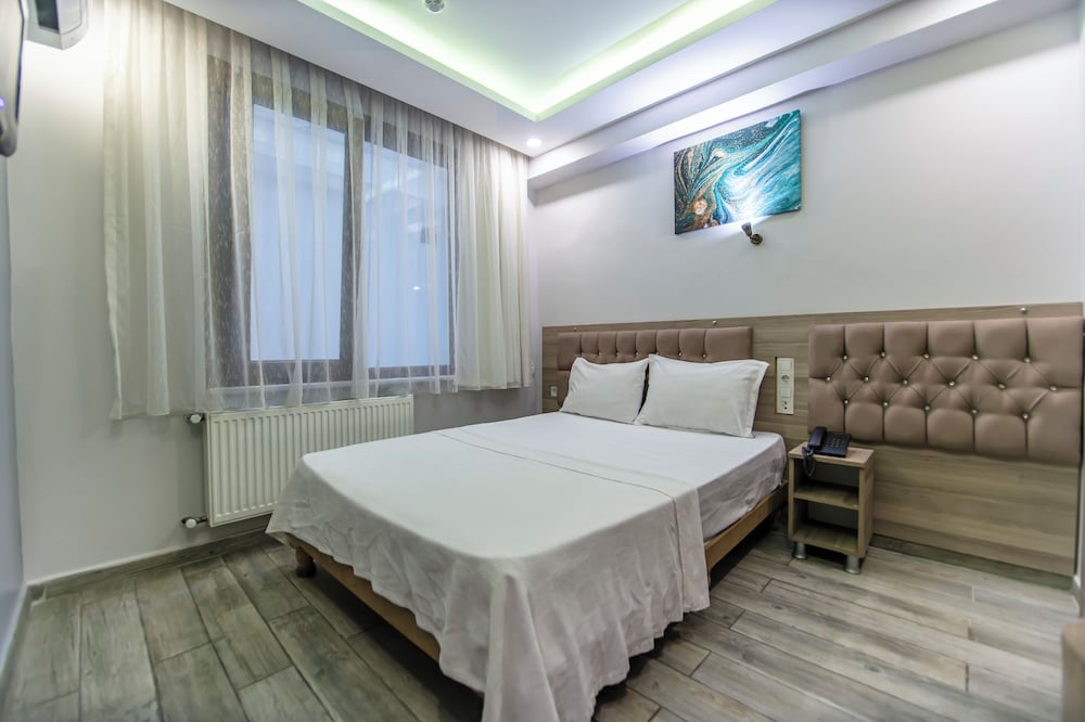Standard Double Room Single Use photo 2