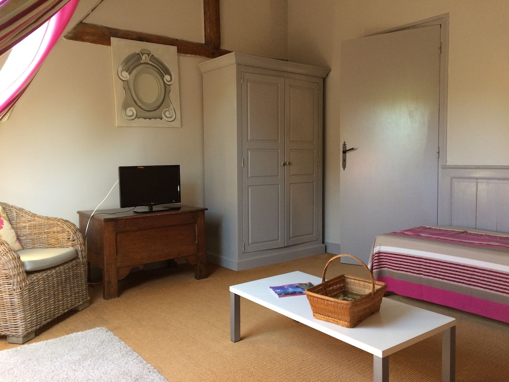 Suite (Jonquille) photo 2