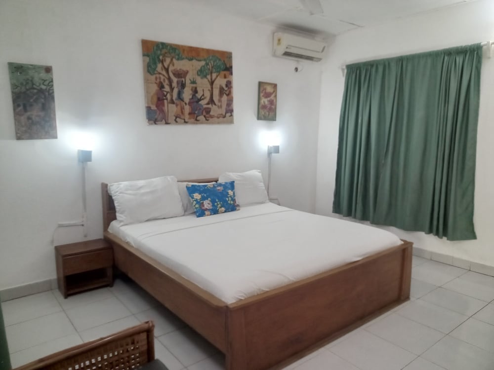 Deluxe Room, 1 Queen Bed, Balcony, Beachfront