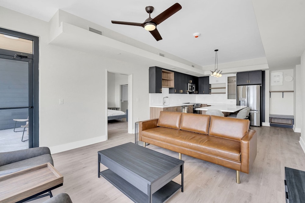 Luxury Apartment, 2 Bedrooms, Balcony photo 2