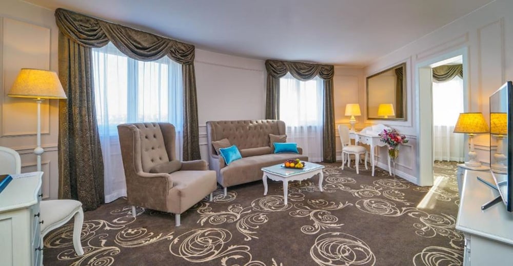 Presidential Apartment