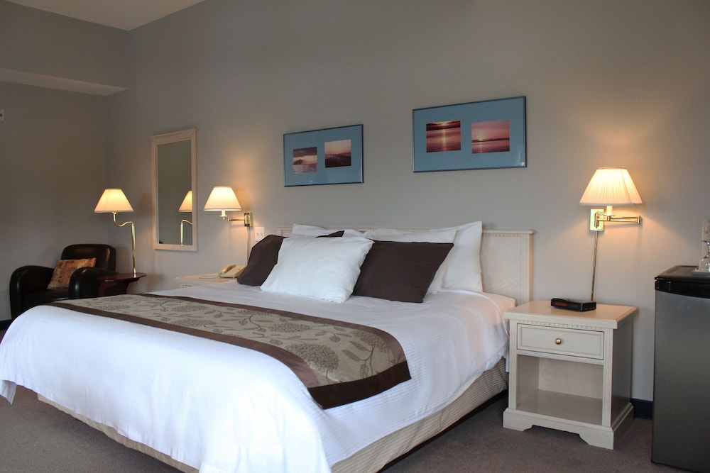 Classic Room, 1 Queen Bed photo 2