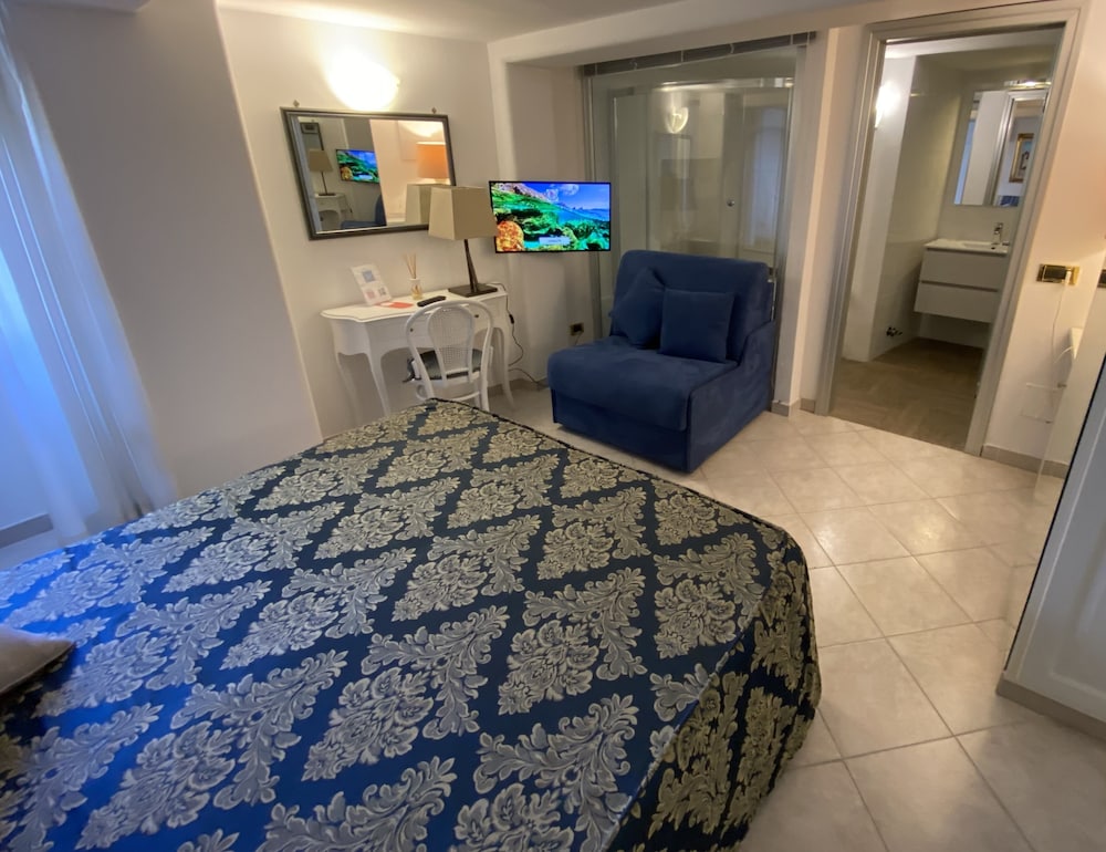 Comfort Room, Non Smoking - Photo 4
