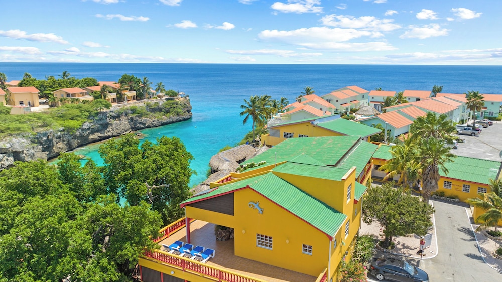 Family Villa, 3 Bedrooms, Bay View, Beachside photo 2