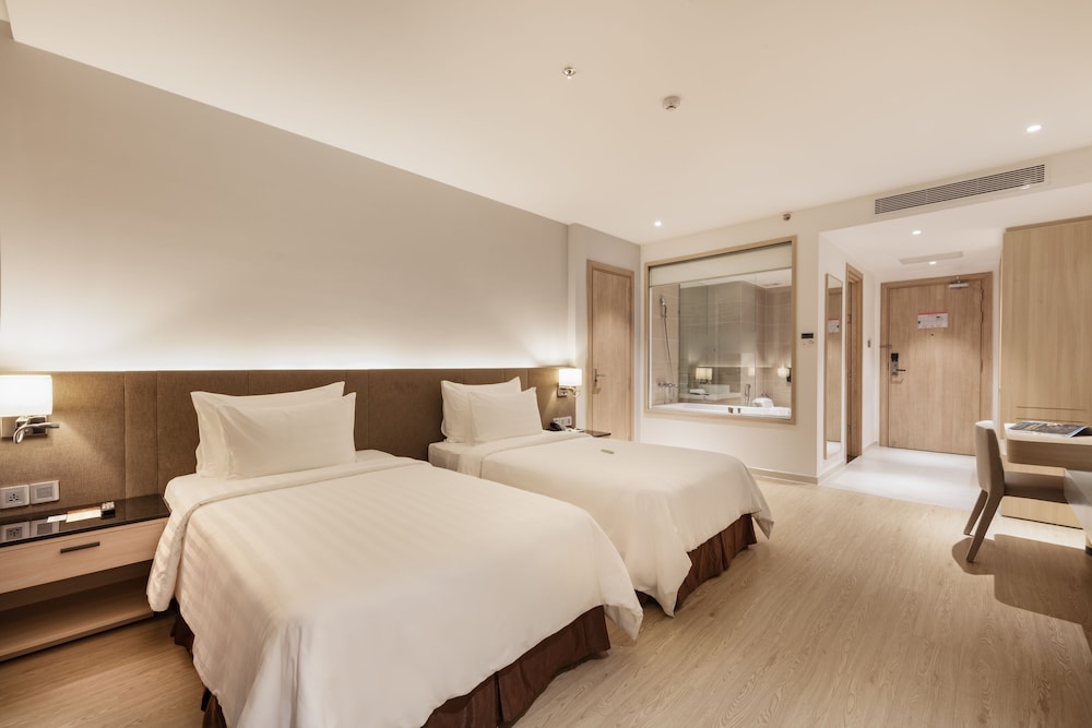 Premier Twin Room, Non Smoking, Balcony