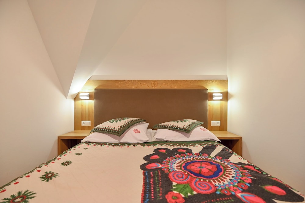 Deluxe Double Room, 1 Queen Bed photo 3