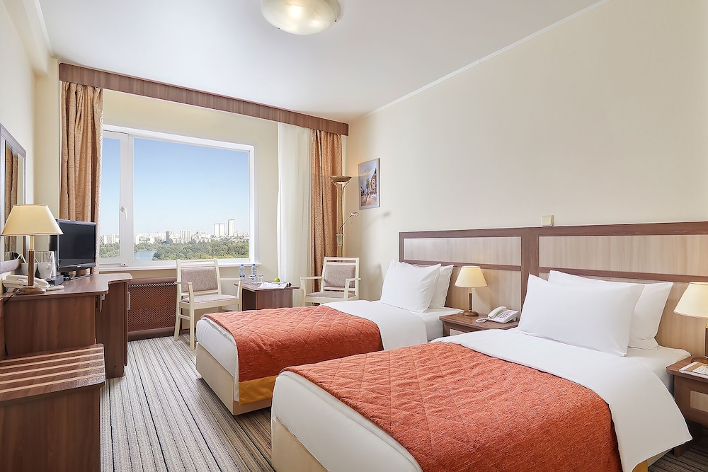 Standard Twin Room photo 2