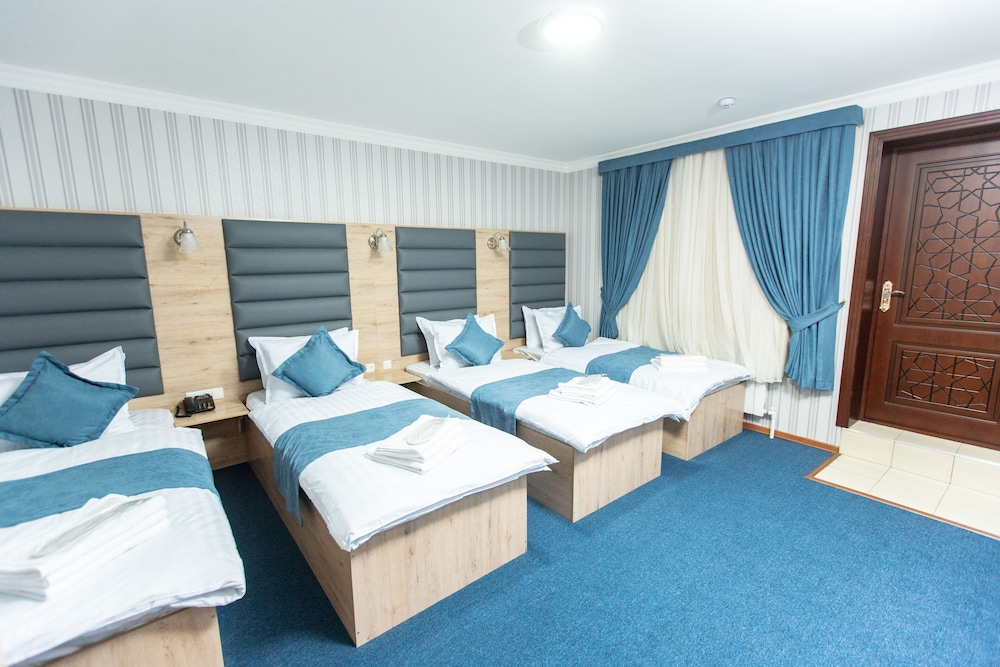 Standard Quadruple Room - Photo 7