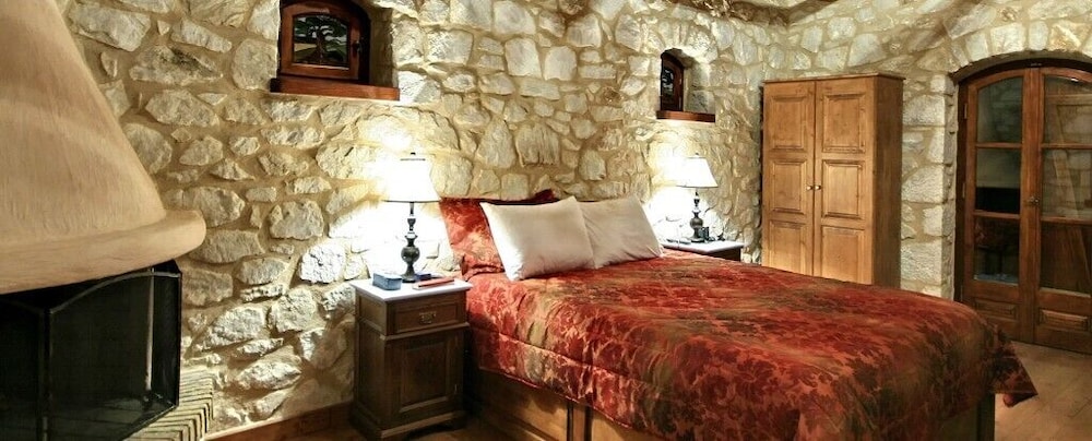 Double Room - Photo 4