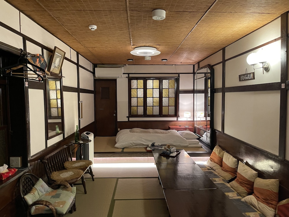 Classic Room, Non Smoking, Private Bathroom