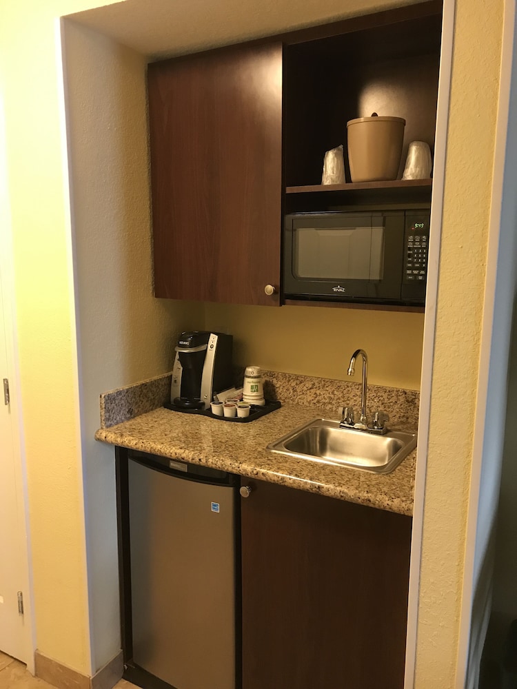 Premium Room, 2 Queen Beds, Balcony, Oceanfront, photo 6