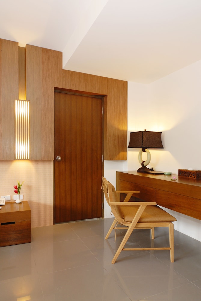 Grand Deluxe Family 2 rooms with connecting door - Photo 6