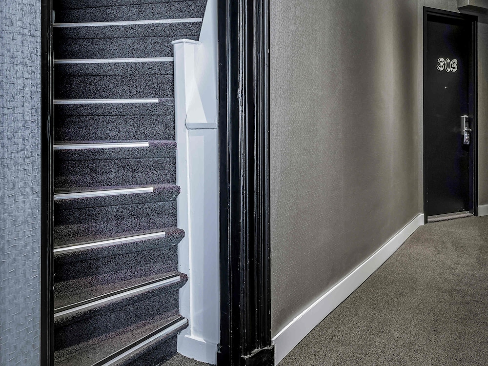 Family Room, Multiple Beds