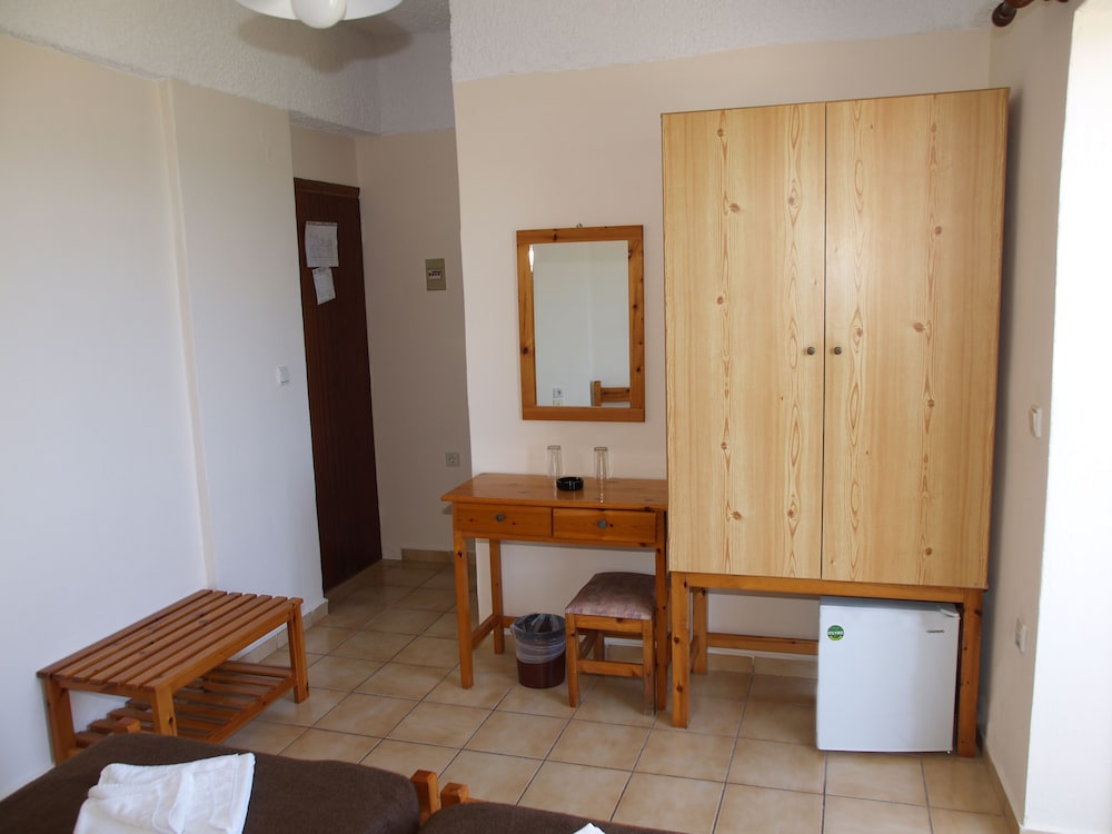 Double or Twin Room photo 2