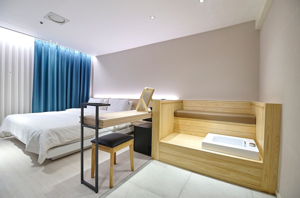 Premium Double Room photo 1