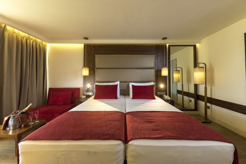 Deluxe Twin Room - Photo 4