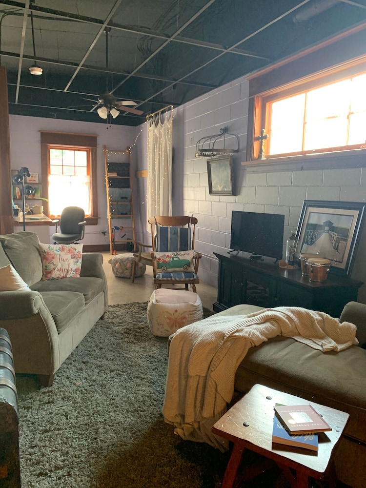 Backdoor Guest Suite photo 3