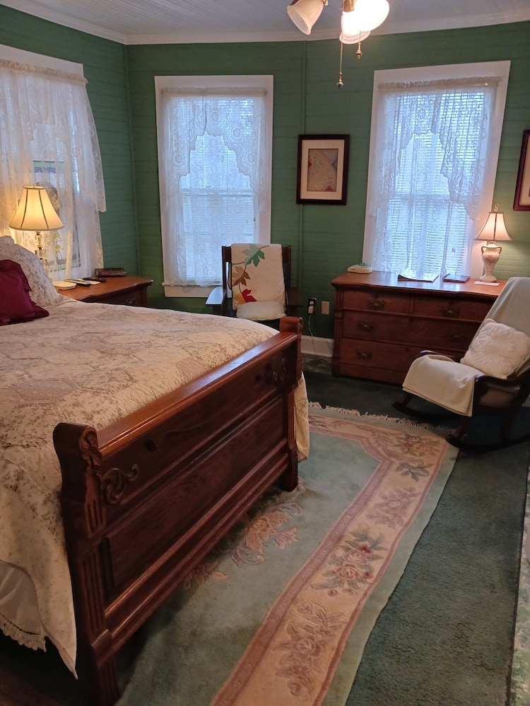 Zena's Room photo 2