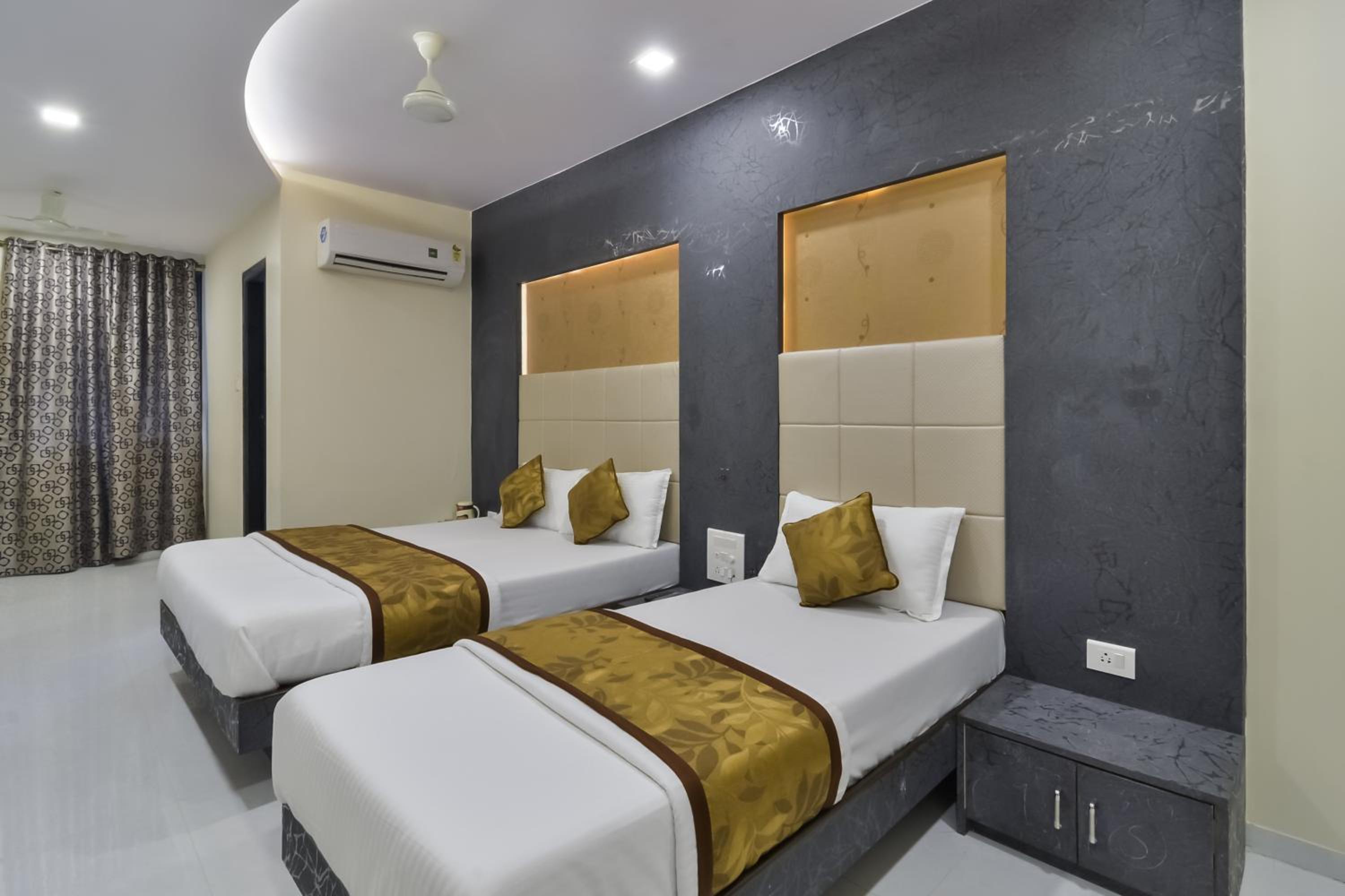 Superior Triple Room - Photo 1