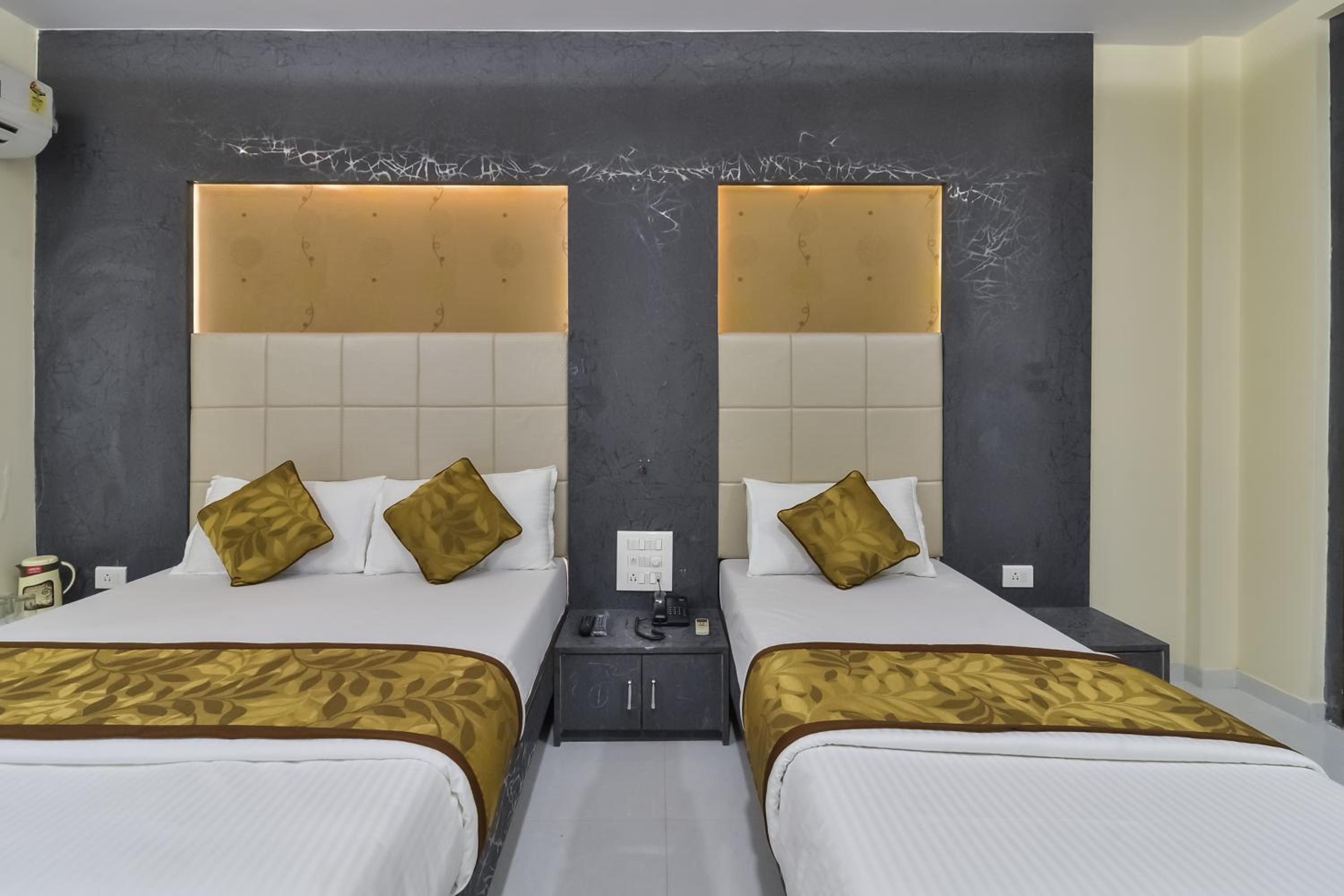 Superior Triple Room - Photo 9