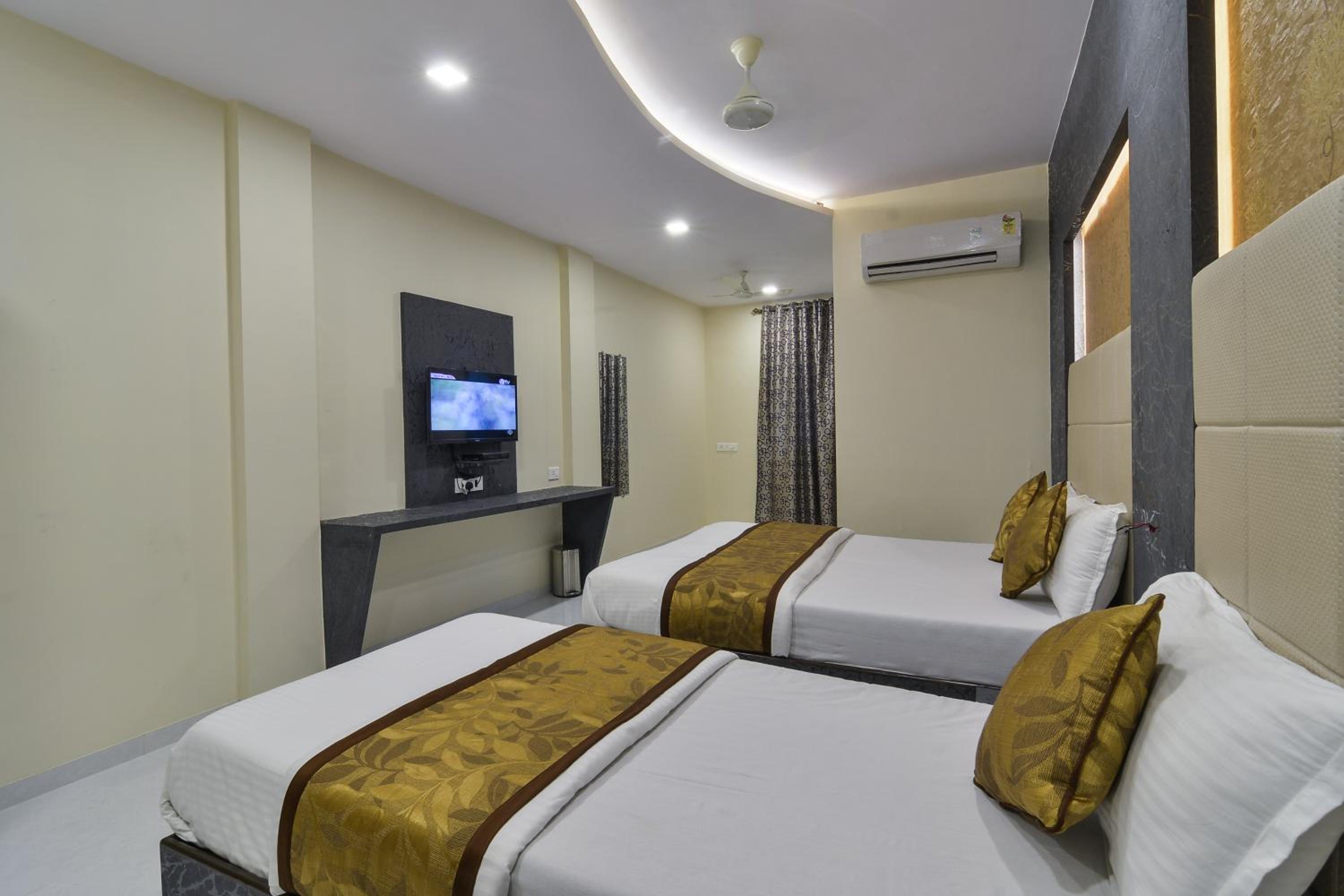 Superior Triple Room - Photo 10