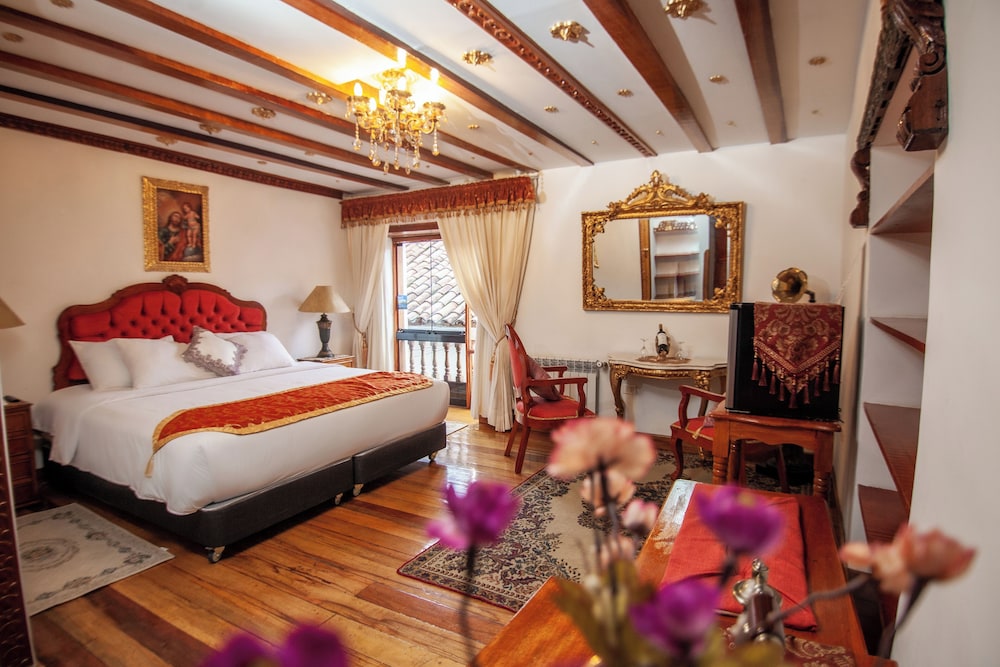 Superior Room, 1 King Bed photo 1