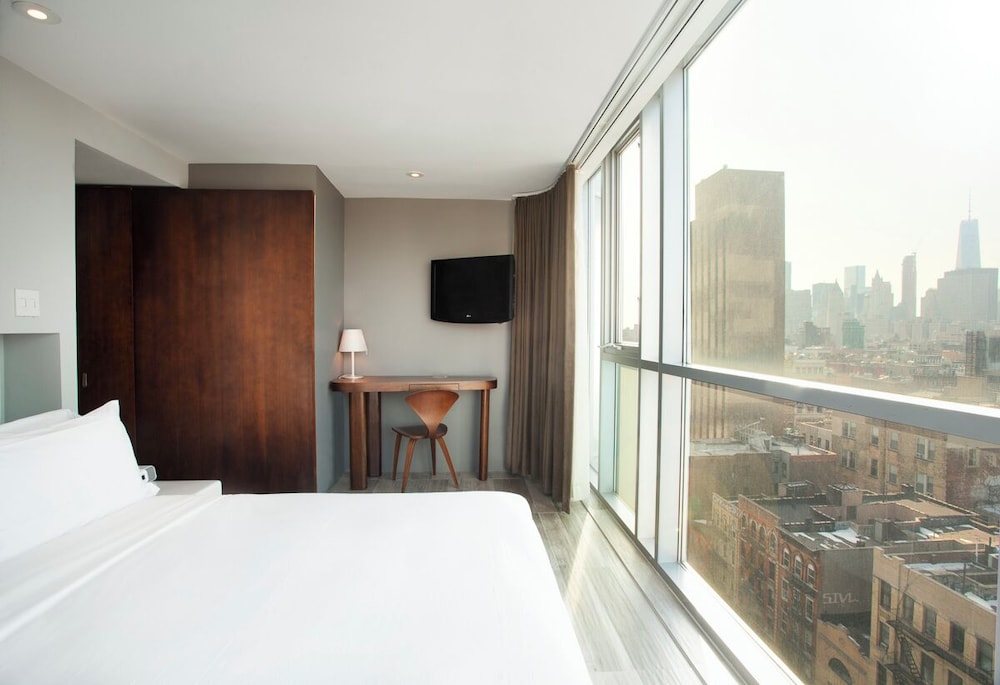 Executive Studio Suite