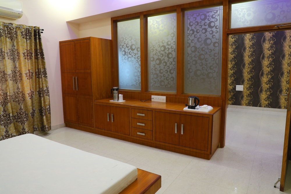 Luxury Suite photo 3