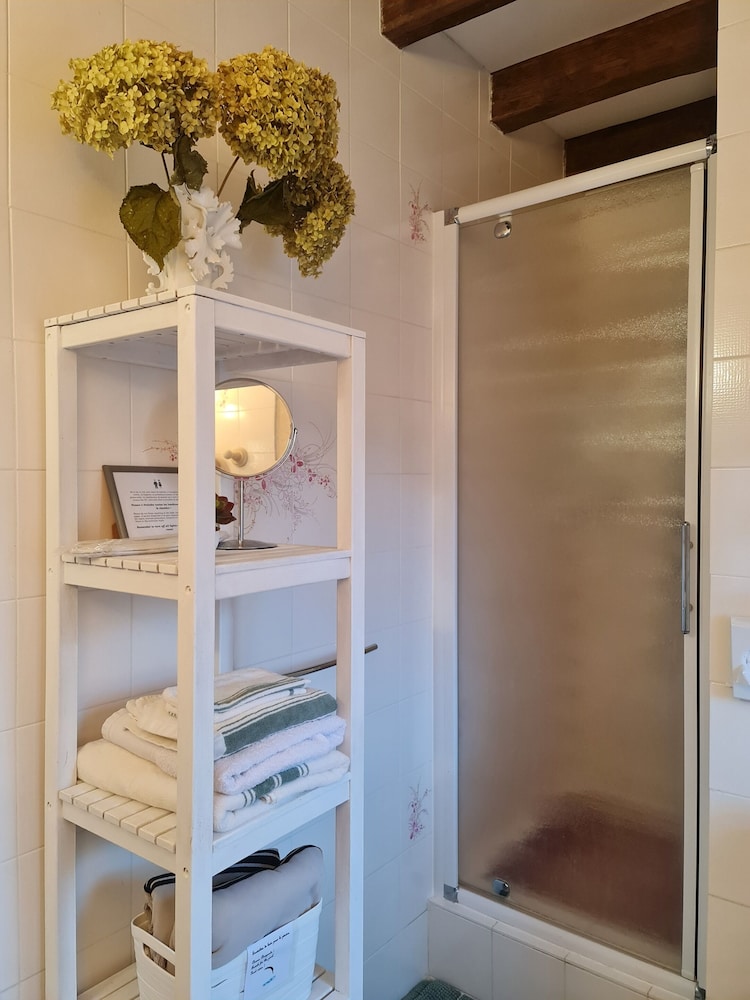 Double Room, Ensuite, Garden View photo 3