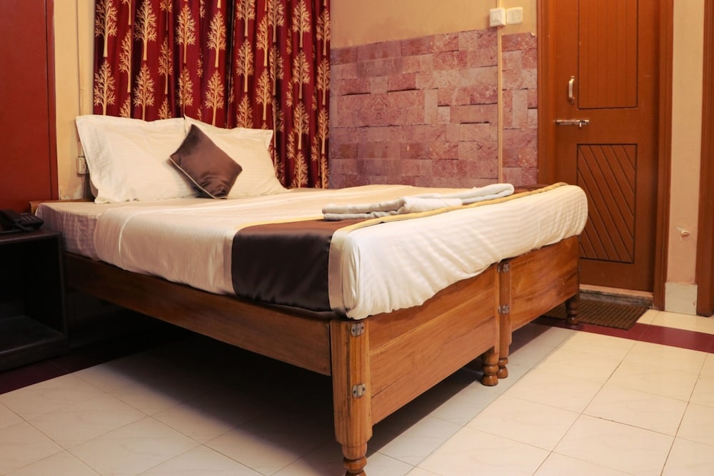 Deluxe Room - Photo 1