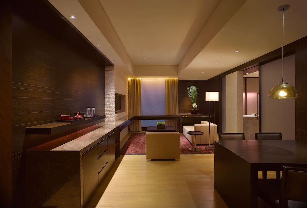 Deluxe Suite photo 1