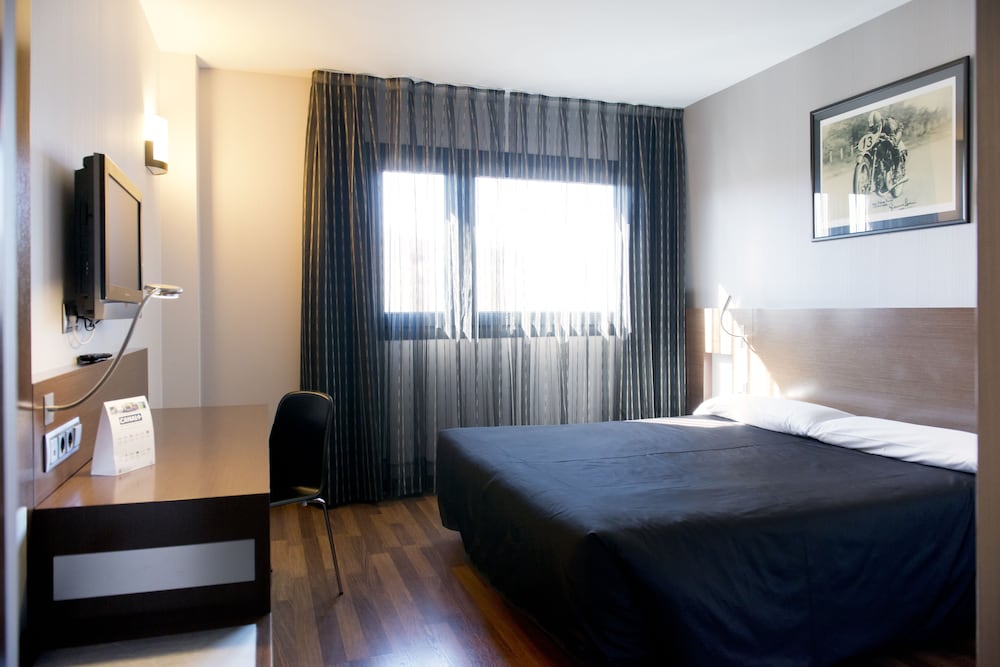 Basic Double Room
