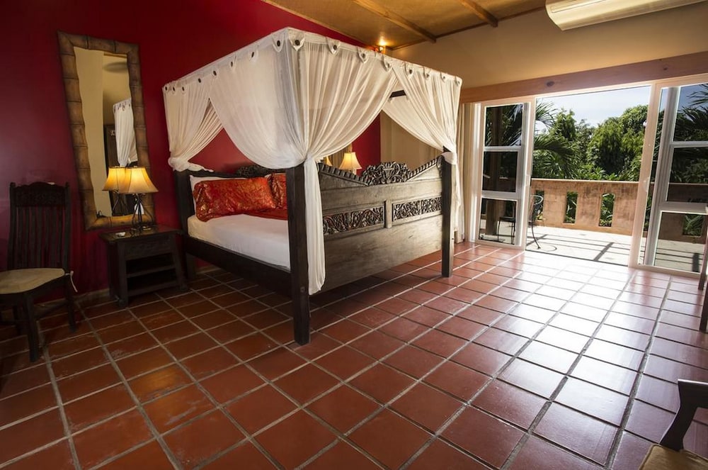 Deluxe Suite, 1 Bedroom, Garden View photo 1