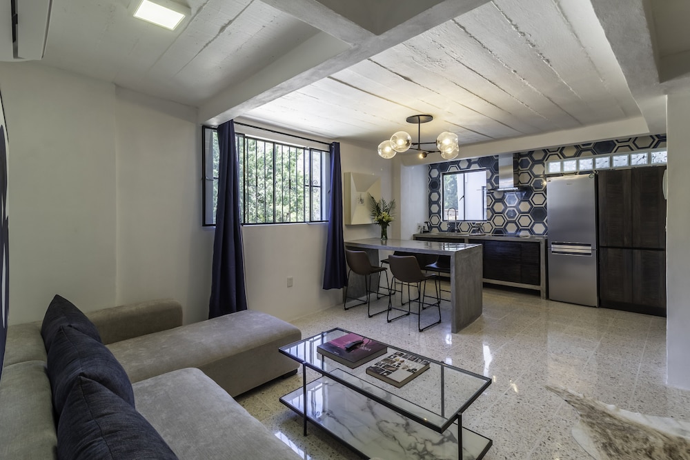 Cuale Condos 2 Bedroom #403 Romantic Zone