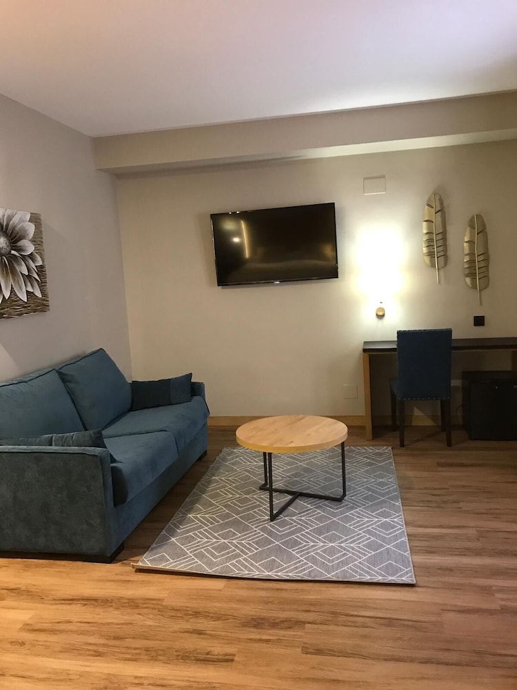 Superior Double Room - Photo 9