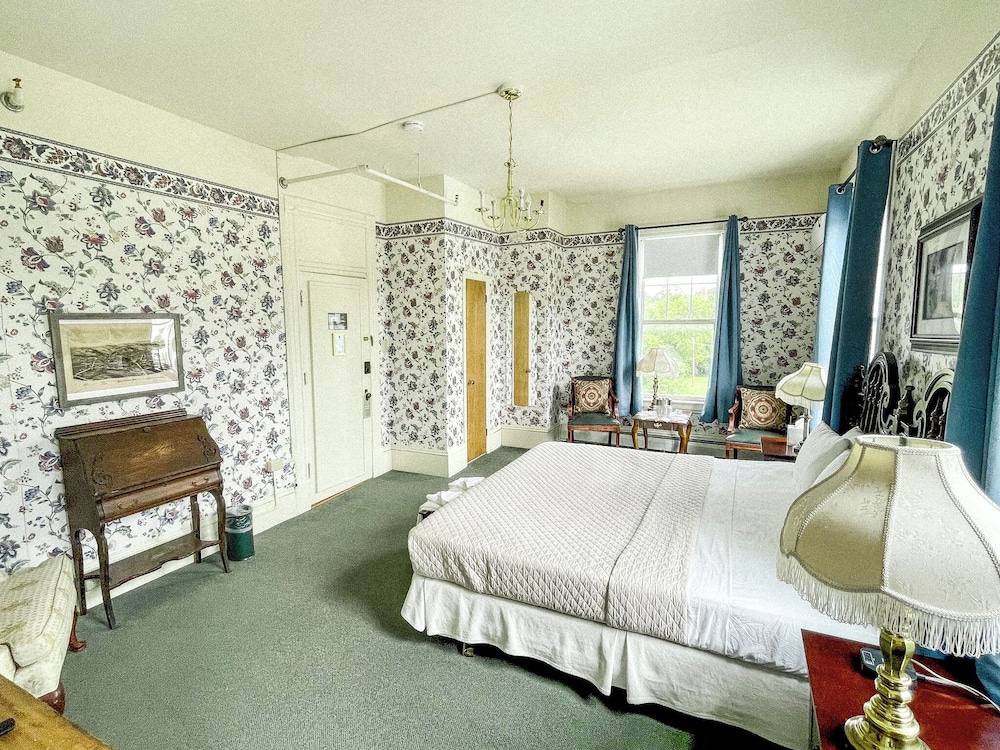 Deluxe Room, 1 King Bed