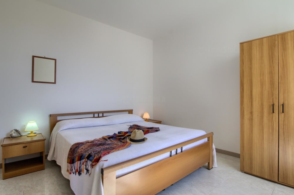 Apartment (2 Bedrooms) photo 3