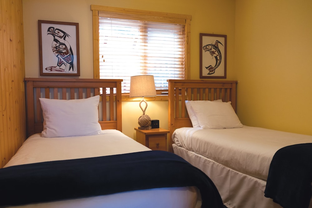 Beachfront 2 Bedroom Cottages photo 2
