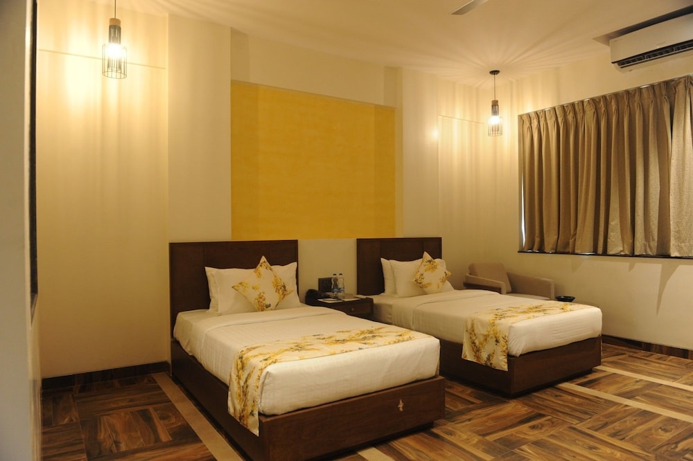 Deluxe Twin Room - Photo 1