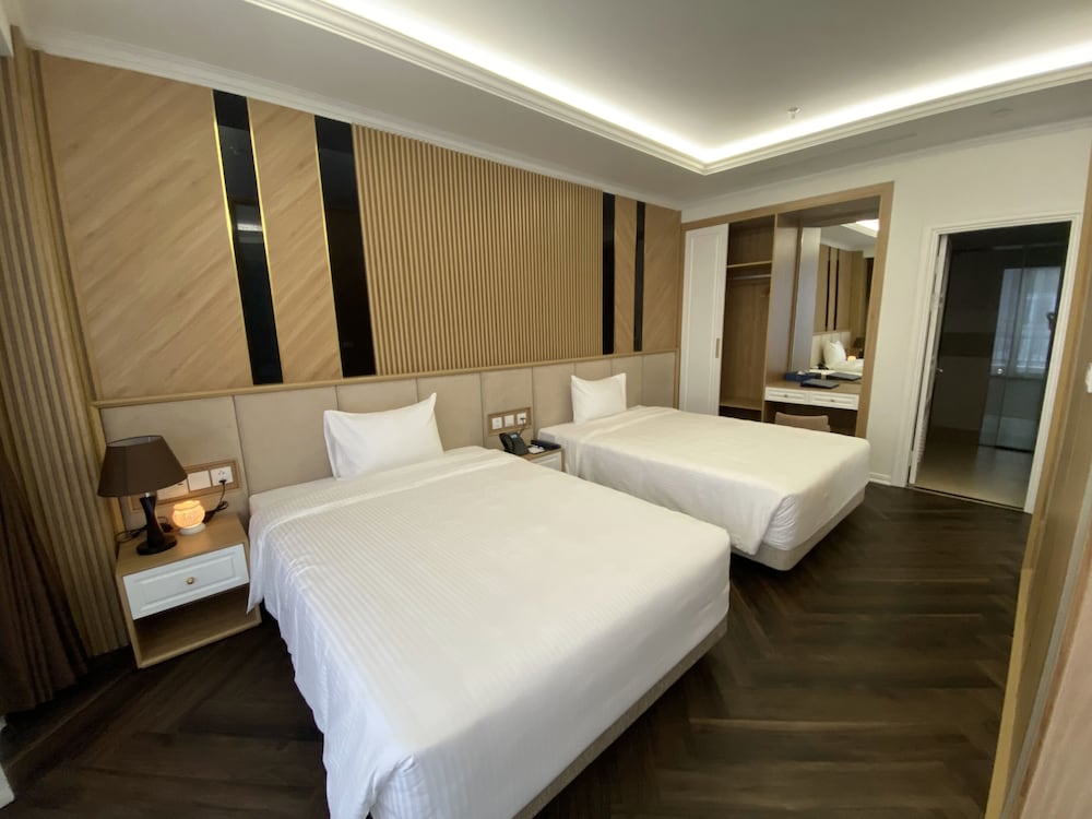 Premium Twin Room, 2 Double Beds photo 1
