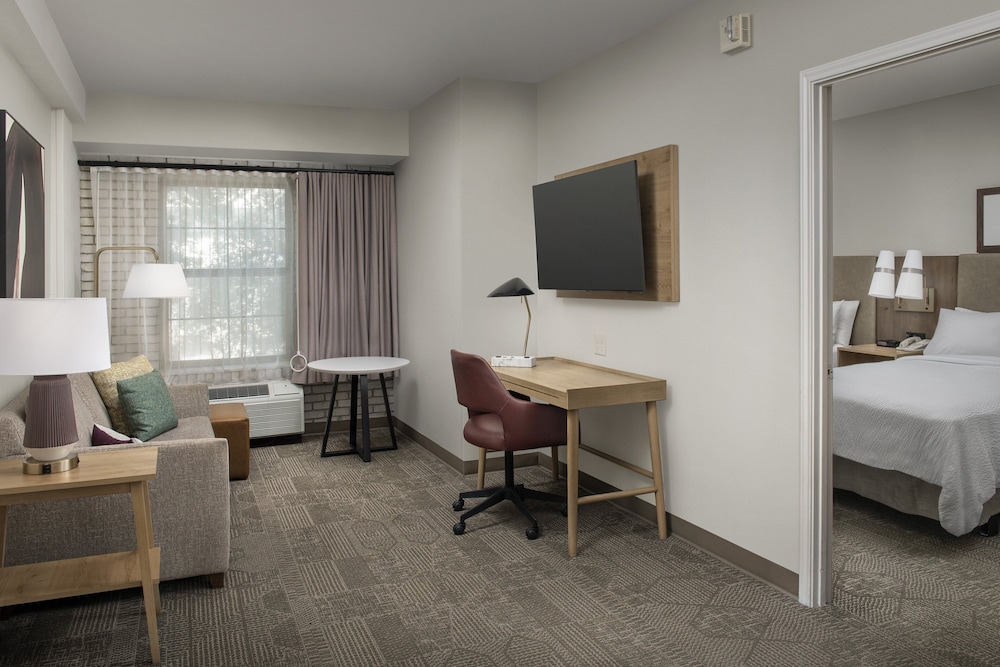 Suite, 1 Bedroom, Accessible, Kitchen (Mobility, Roll-In Shower)