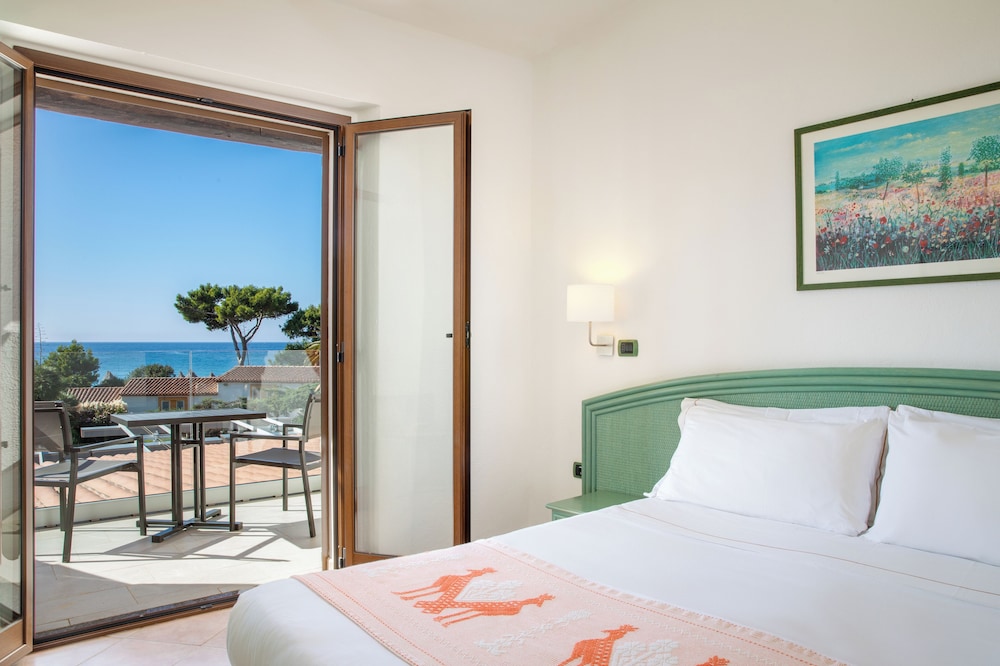 Superior Room, 1 King Bed, Sea View, Tower