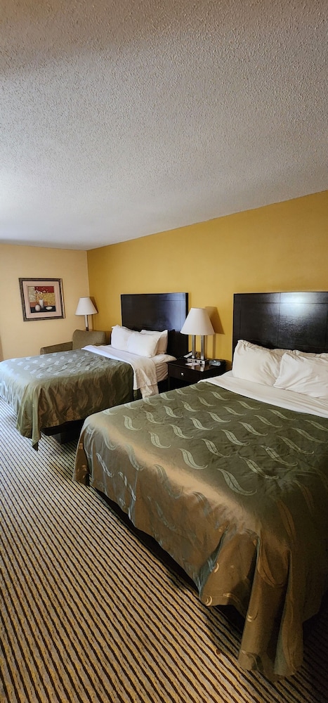 Standard Room, 2 Queen Beds, Non Smoking - Photo 7