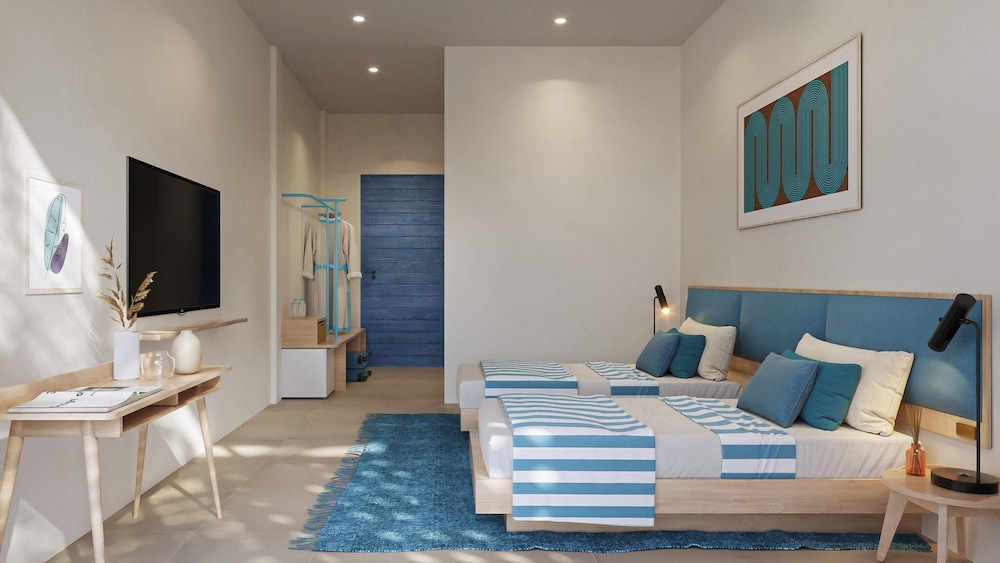 Deluxe Water Park King Room