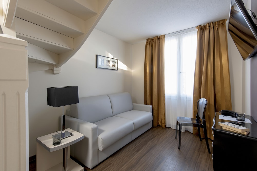 Junior Duplex - Photo 1