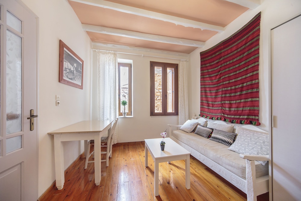 Suite, 1 Double Bed (1st floor, 2 adults)