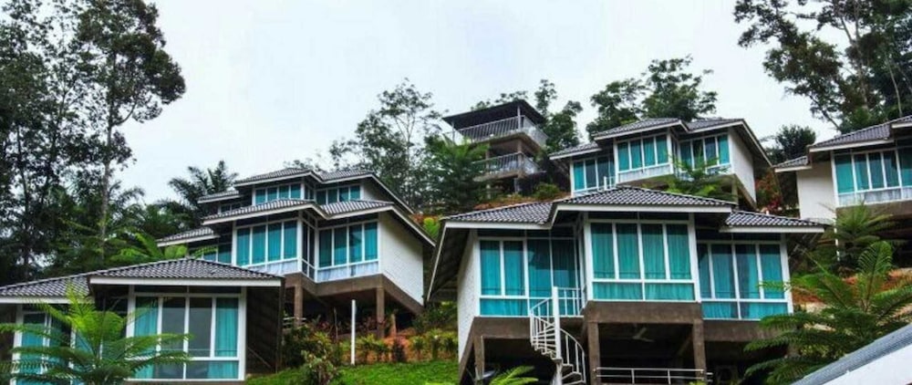Deluxe Chalet photo 2