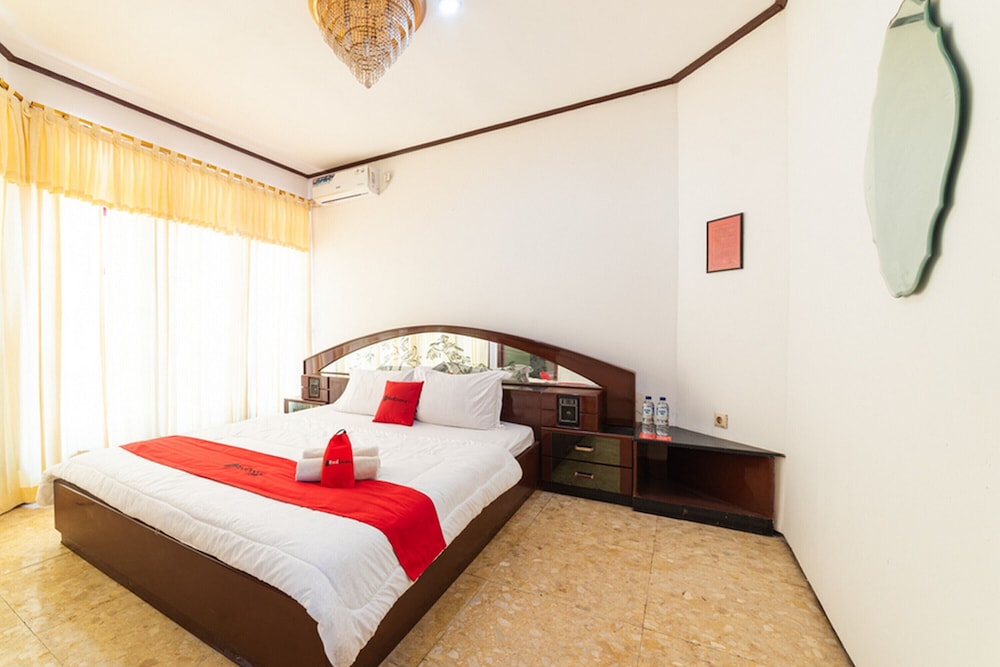 Premium Room (RedDoorz)