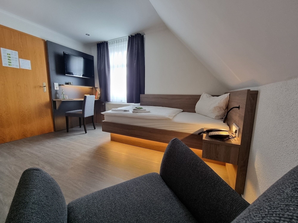 Deluxe Single Room, Private Bathroom photo 1